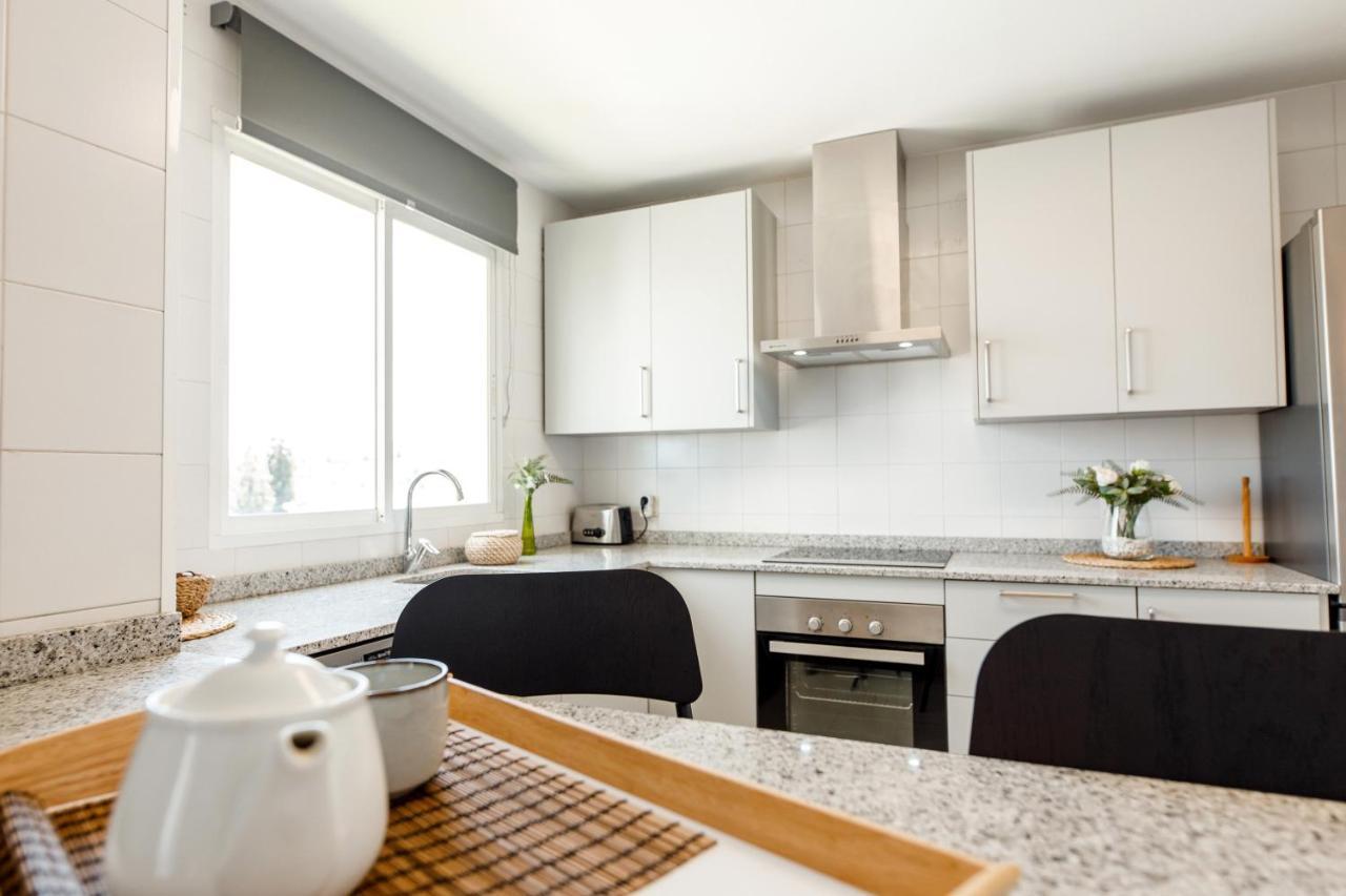 Spacious 2-Bedroom Apartment With Free Parking Sitio de Calahonda Dış mekan fotoğraf